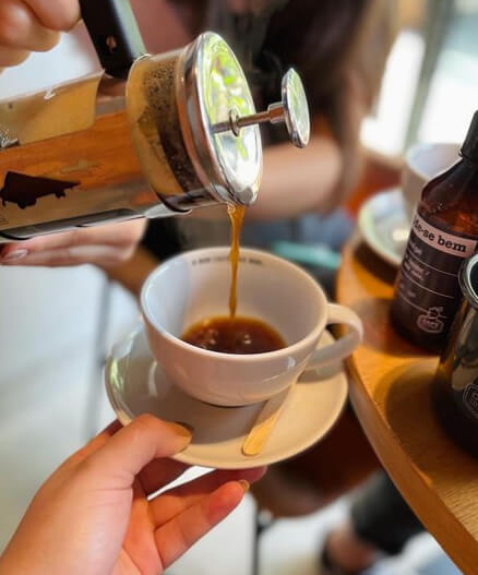 Keep Coffee And Tea Away From Porcelain