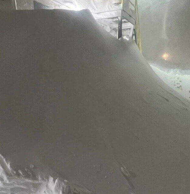 This Snow Is 10 Feet High