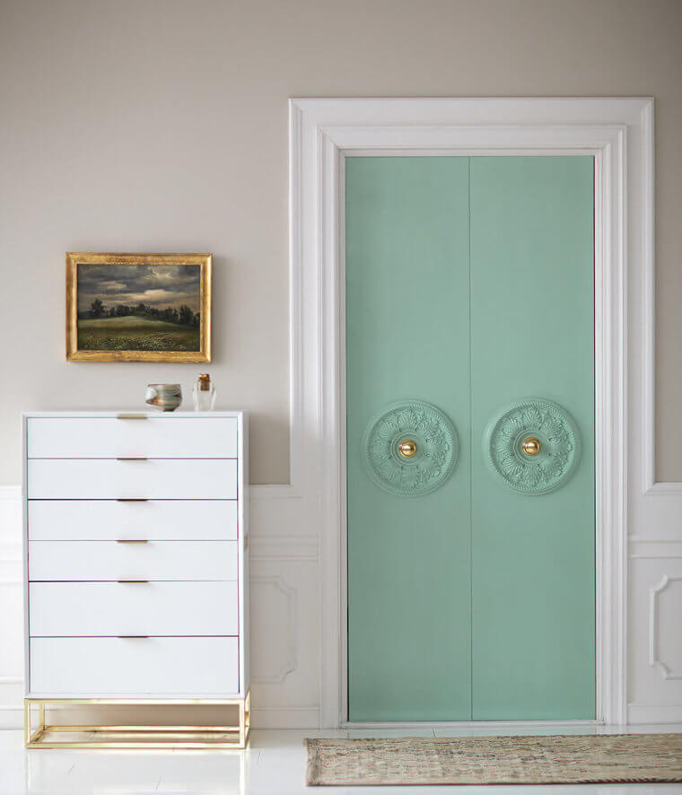 Use Medallions To Decorate Your Doors