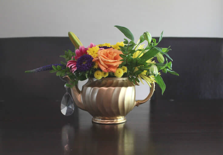 Make Vases Out Of Cute Teapots
