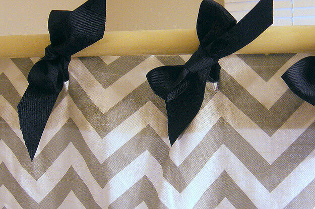 Use Bows To Tie Your Shower Curtains